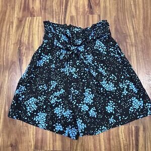 Who‎ What Wear Women's Linen Blend Paperbag Shorts 2 Floral Black and Blue Belt